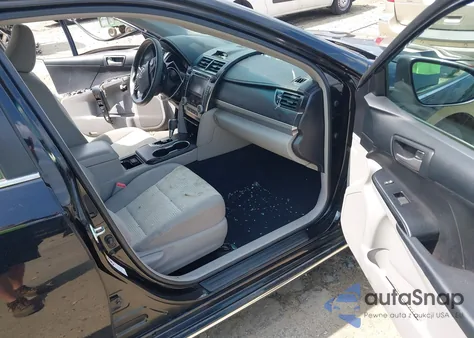 2012 Toyota Camry Le z USA, uszkodzony, nr VIN 4T1BF1FKXCU045770